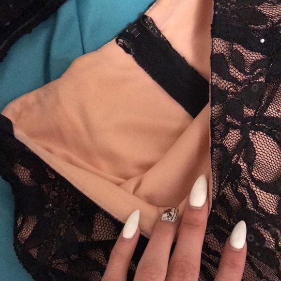 Prom Dress! Worn once! Size Small or 0! - Picture 6 of 8